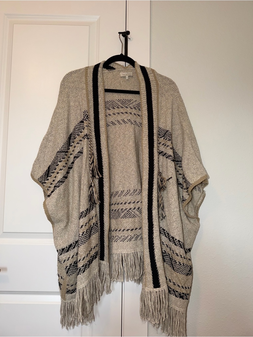 Lucky Brand Beige and Black Open-Front Fringe Cape